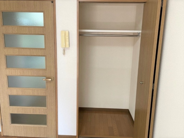 クレスト山手通 収納