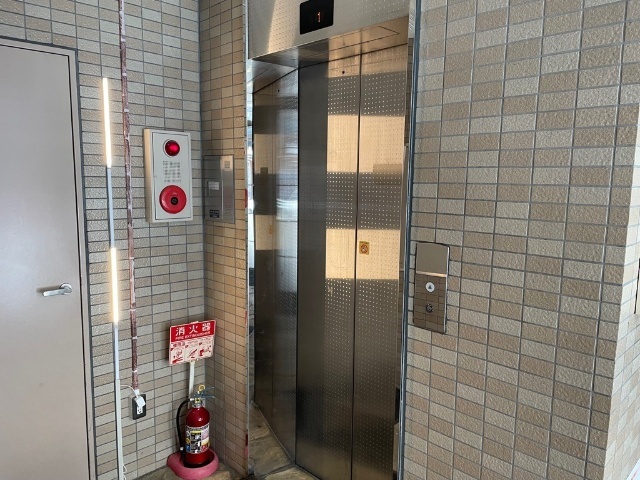 クレスト山手通 ロビー