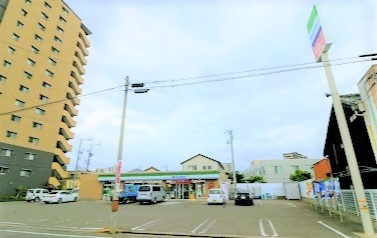 ＣＯＣＯ　ＨＡＮＤＡ ファミリーマート半田南本町店