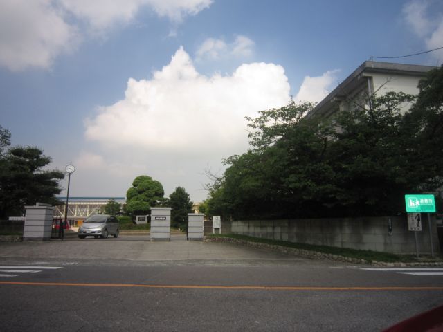 森ビル１ 市立花園小学校