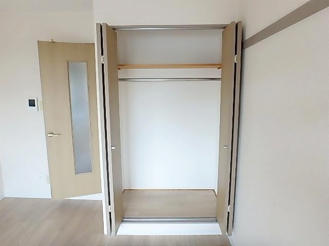 トリコロールハウス加藤 収納