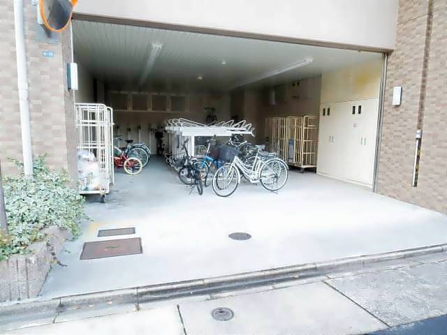 Ｆｏｒｅｓｔａ山西 広い自転車置き場