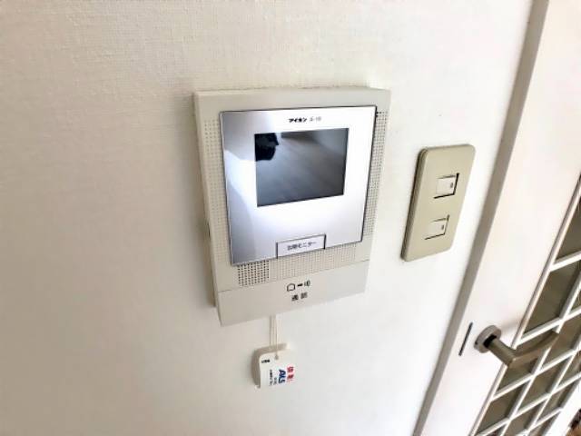 ホワイトマンション セキュリティ