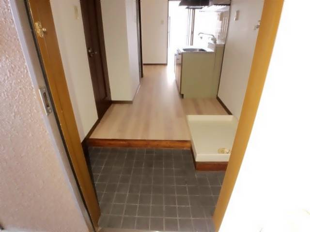 バンベール高辻 玄関