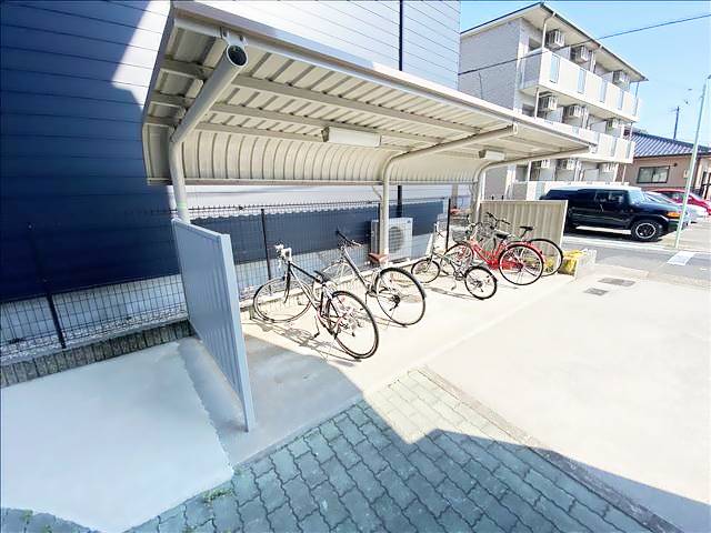 川名グリーンハイツ 駐車場