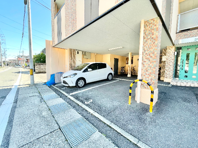 シャンツェ・八事 駐車場
