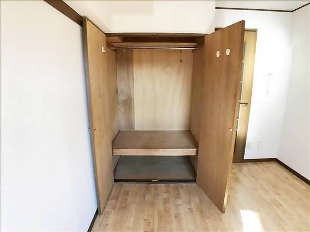 カターラサンミ 収納