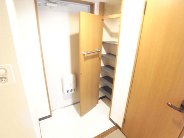 長谷川１７番館 収納