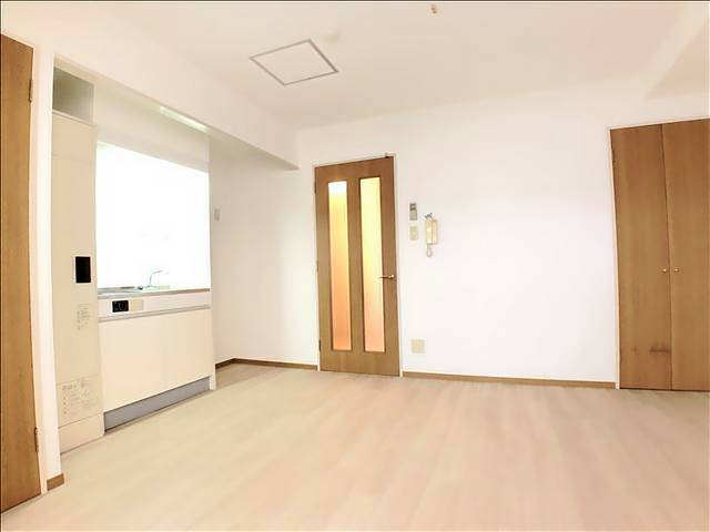 パークハイム鶴舞 玄関