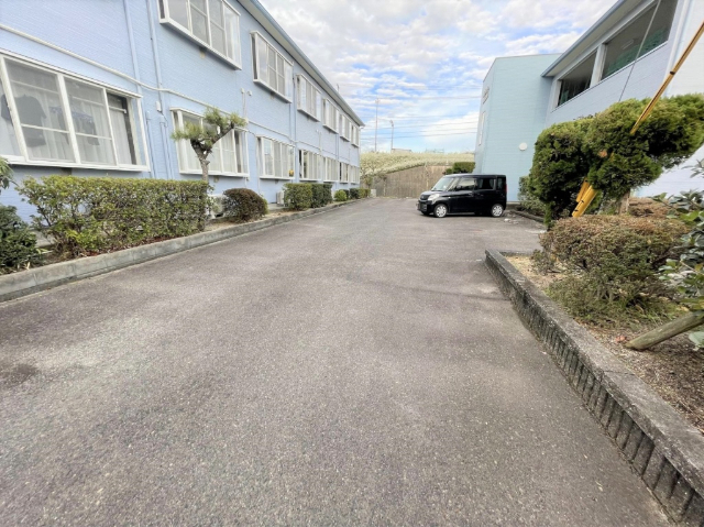ツリーガーデン旭 駐車場