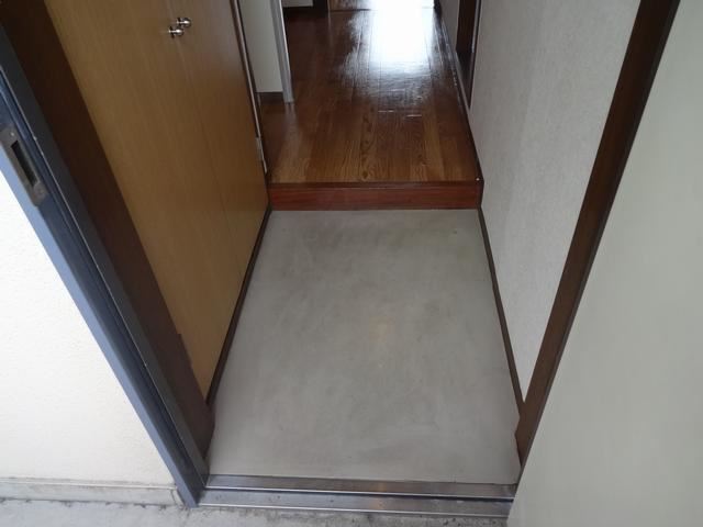 ピュア東海 玄関