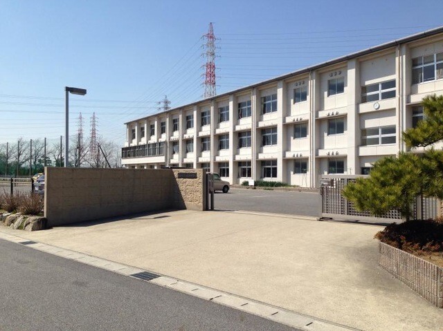 リバーサイドミキムラ 日進市立日進西中学校