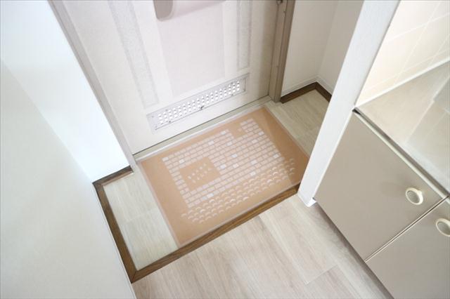 ひかりハイツB棟 玄関