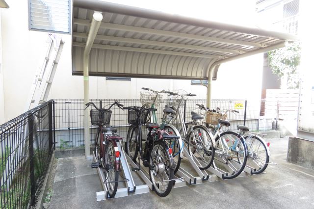 第１０プロスパー城山 駐輪場