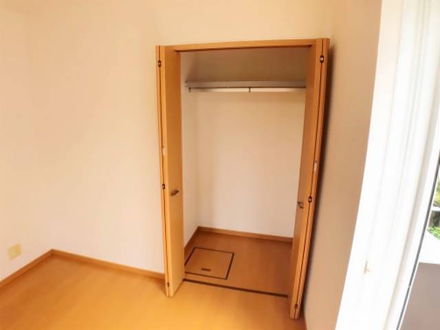 ラ・アンジェ中野 収納