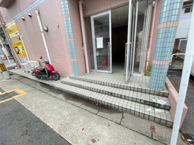 ＣＨＥＲＲＹ　ＨＩＬＬ'Ｓ エントランス
