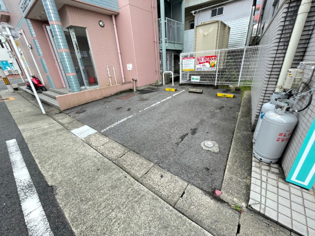 ＣＨＥＲＲＹ　ＨＩＬＬ'Ｓ 駐車場