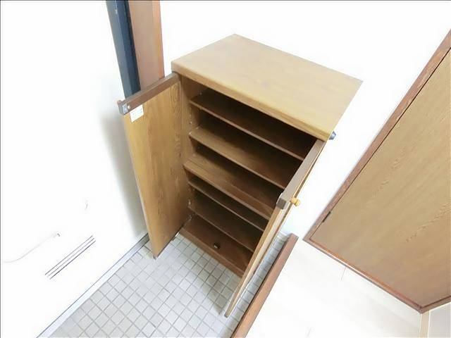 サンライズ高間 玄関からの様子