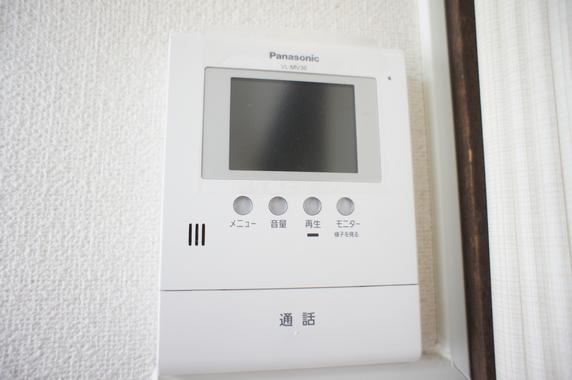 エポックダボ TVモニター付きインターホンです。