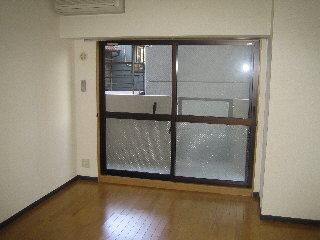 ヤマトマンション大須Ⅴ 東向きのお部屋