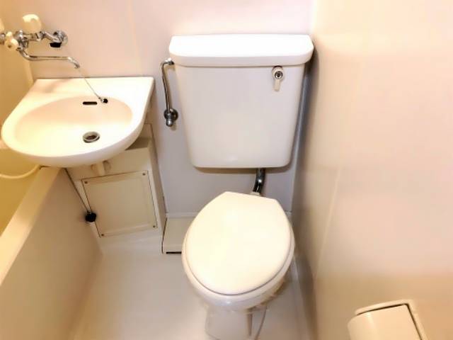 エスポワール雅 ユニットバス　洋式トイレです