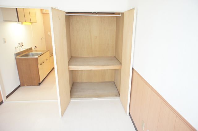 川本マンション 収納