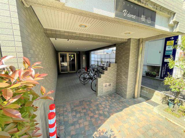 Ｖｉｖｒｅ桜山 エントランス