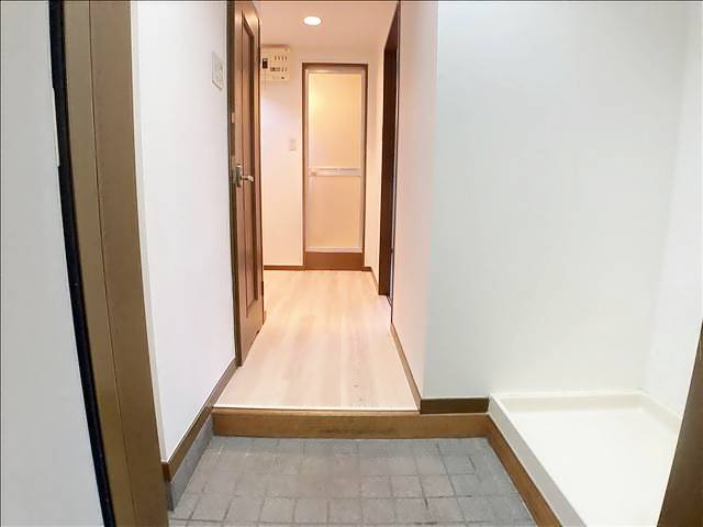 メルヴェーユ高辻 玄関
