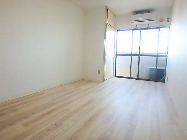 メゾン西畑 リビング