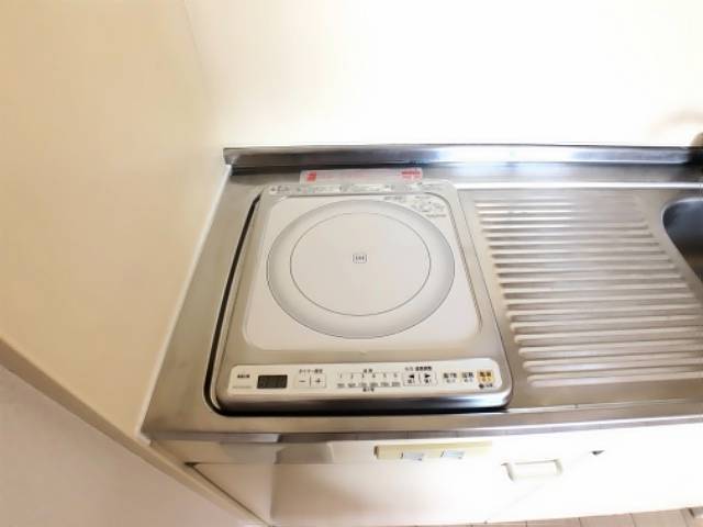 アヴァーンスＦ キッチン
