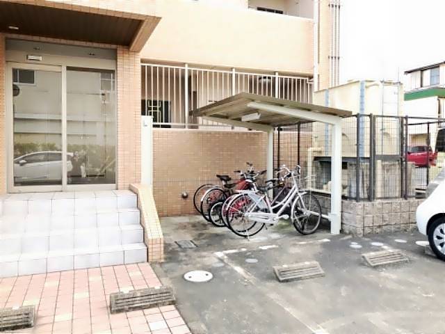 ル・モンド半田 駐輪場