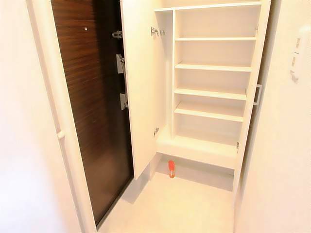 エスティメゾン東別院 玄関