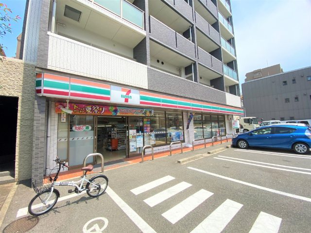 フライハイト セブンイレブン名古屋洲雲町2丁目店