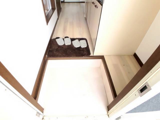 ファーストメゾン江戸橋 玄関
