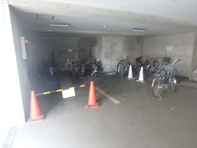 エクセレンス山中 玄関