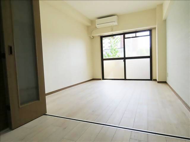 グロリアス本山 リビング