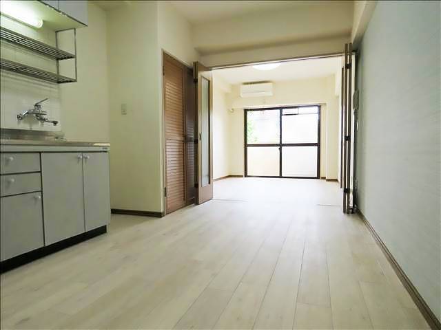 グロリアス本山 収納