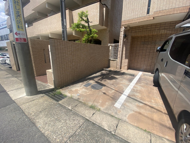 PROXY SQUARE 上社Ⅳ(ヨン) 駐車場