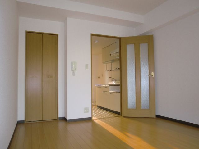 ヤマトマンション大須Ⅴ 東向きのお部屋です