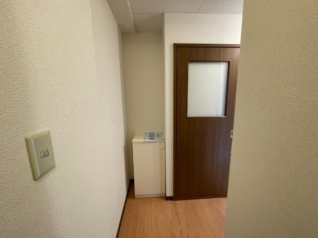 アルファビル 玄関
