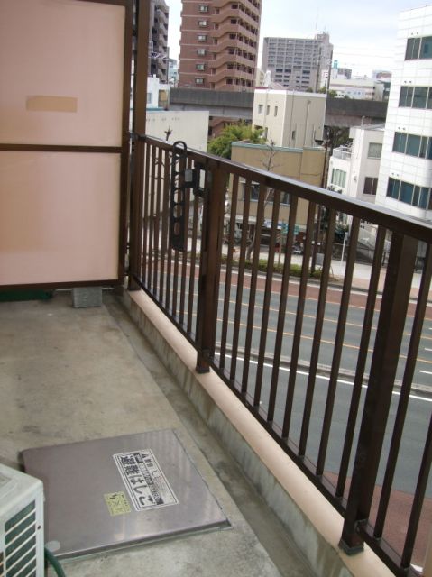 アルファビル その他