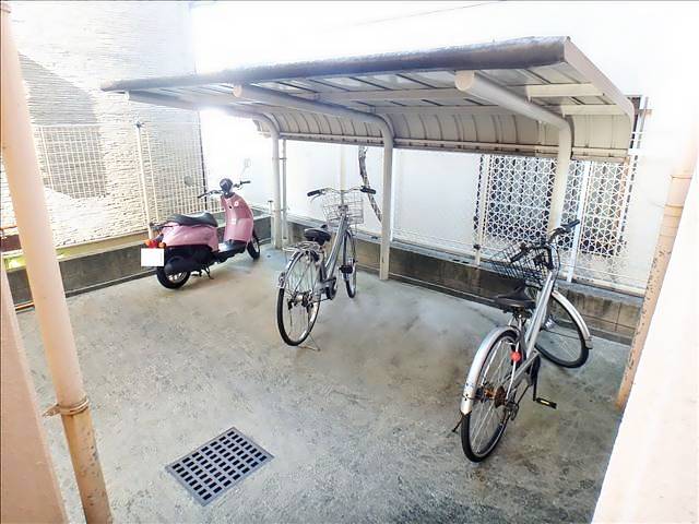 ワンライフ原 駐輪場（原付バイクは有料）