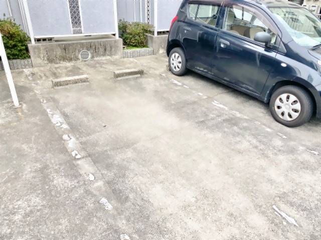 ビジャコンドウ 駐車場