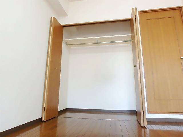 アーバンコート小松 収納