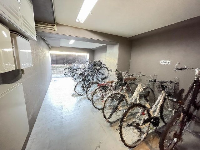 LUMINOUS TSURUMAKOEN 駐車場