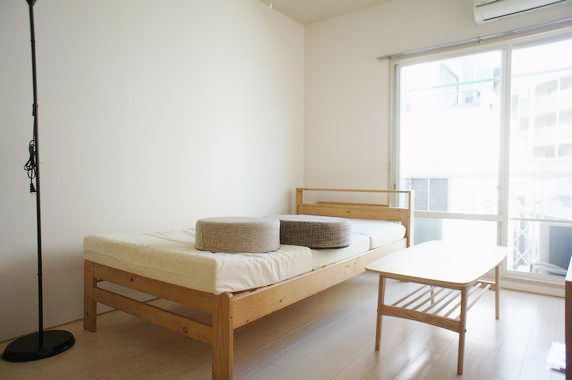エポックダボ 家具付のお部屋です。