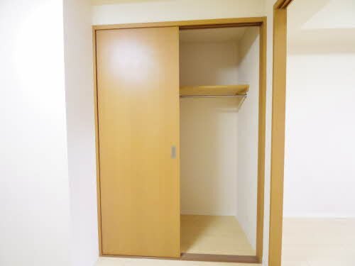 グランドール栄生 収納
