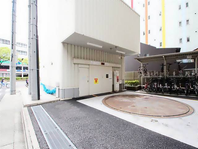 エスティメゾン東別院 駐車場
