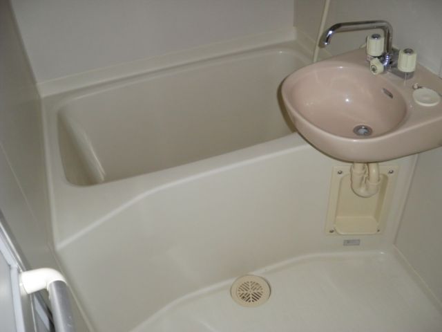 サザン名駅EAST トイレ別です