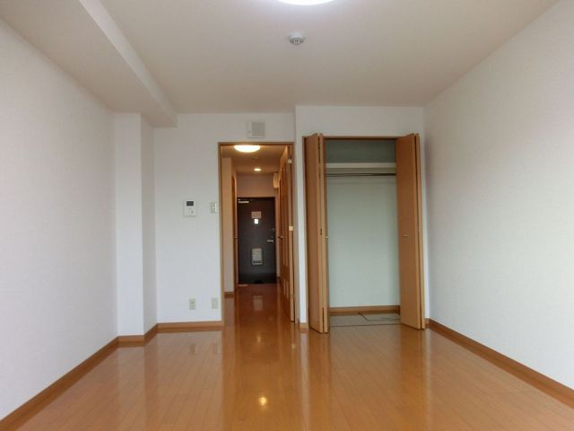 本州東海ビル 居室です